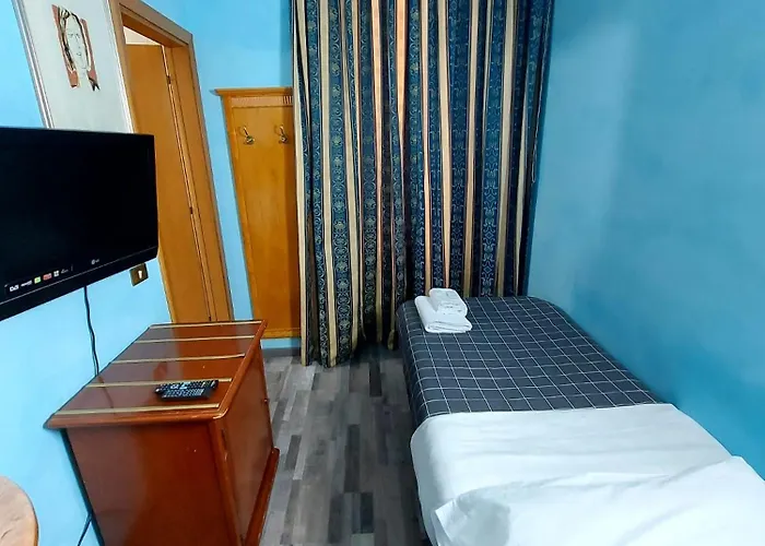 Mgh Giorgi Otel 2*