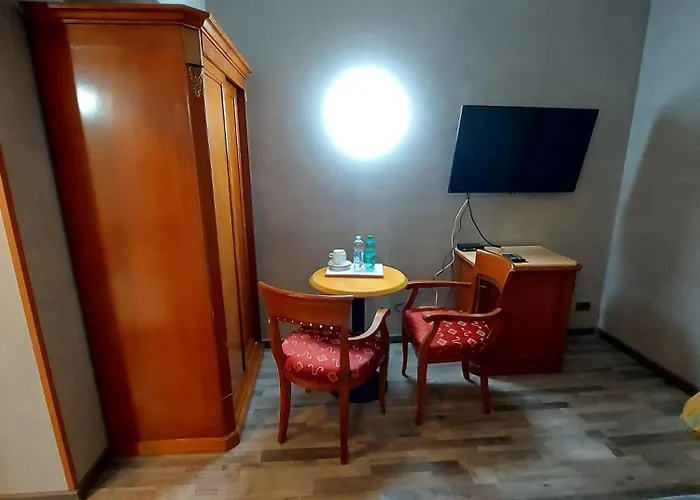 Otel Mgh Giorgi 2*